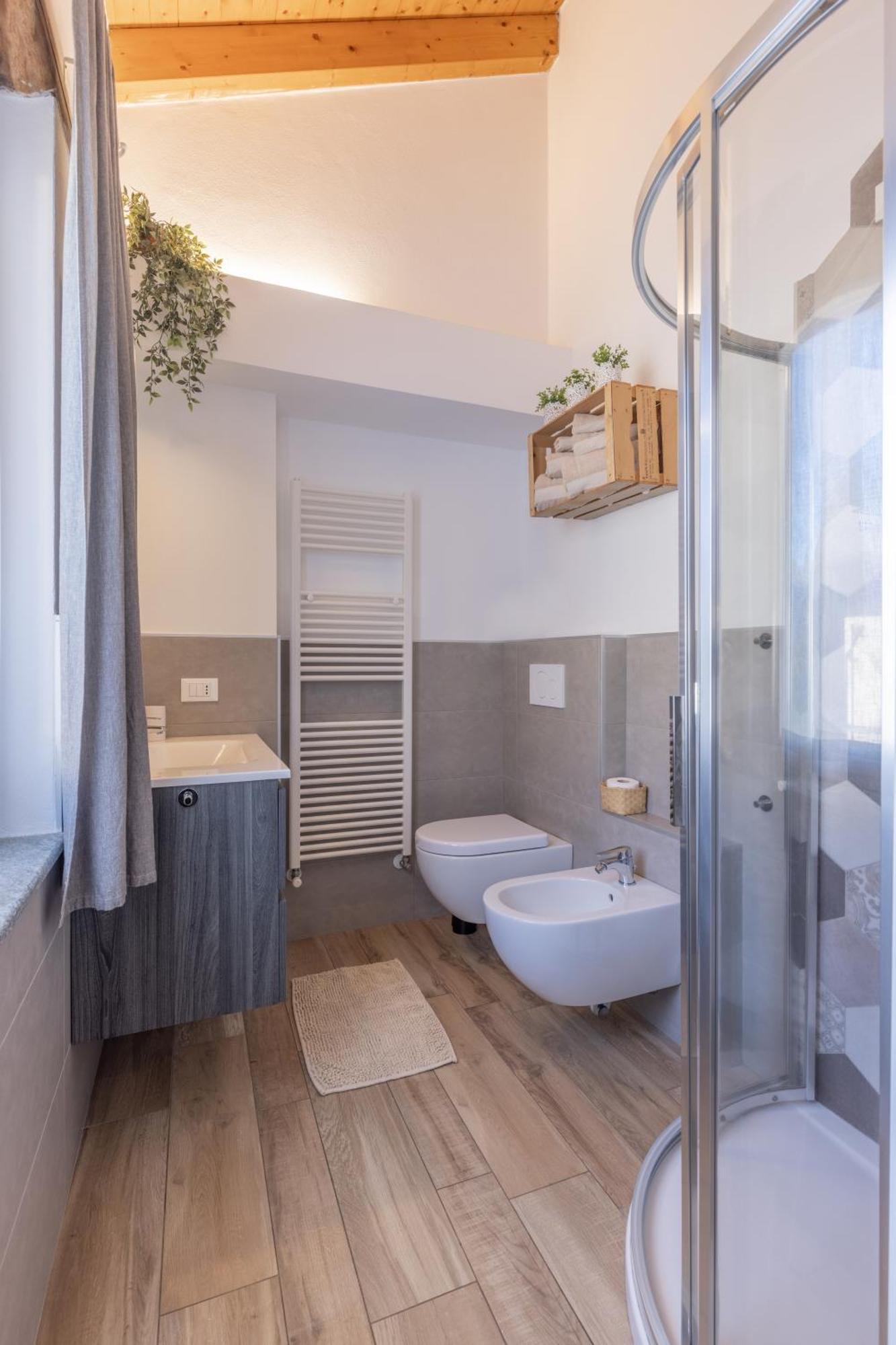 Casale Corte Cerro Il Riccio Di Ricciano Bed & Breakfast エクステリア 写真