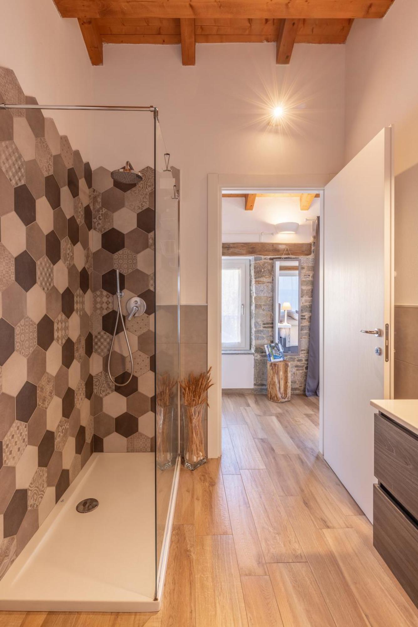 Casale Corte Cerro Il Riccio Di Ricciano Bed & Breakfast エクステリア 写真