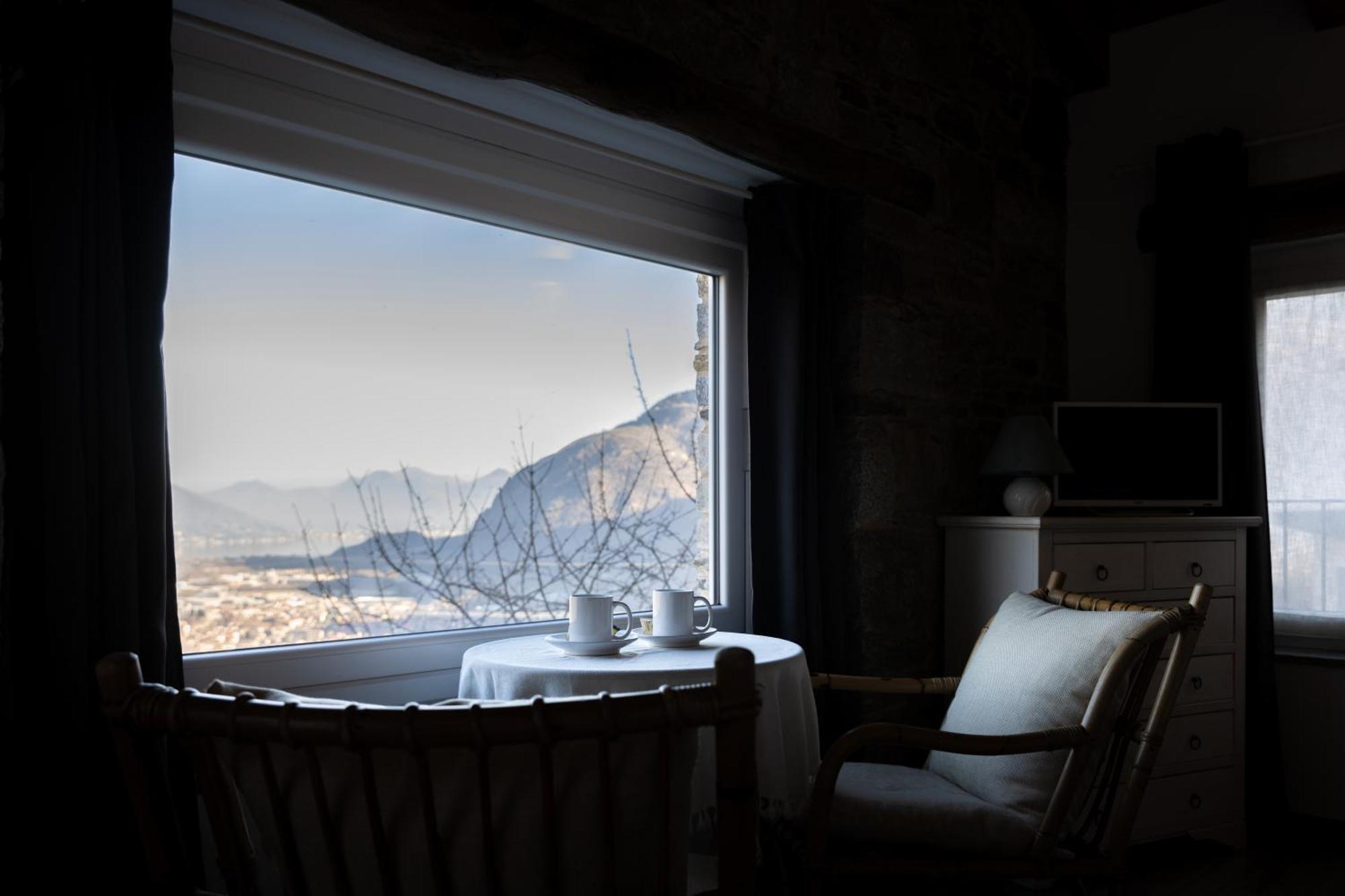 Casale Corte Cerro Il Riccio Di Ricciano Bed & Breakfast エクステリア 写真