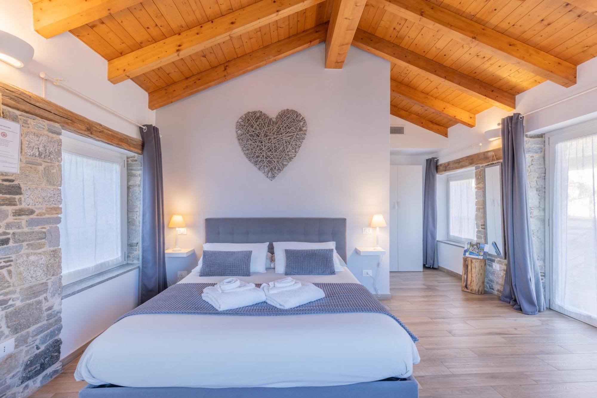Casale Corte Cerro Il Riccio Di Ricciano Bed & Breakfast エクステリア 写真